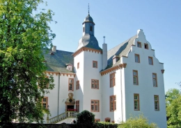 Burg Metternich am Swistbach © Jotquadrat wikimedia.org · CC-BY-SA-2.0 - Cropped Burg Metternich am Swistbach © Jotquadrat wikimedia.org · CC BY SA 2.0 Cropped