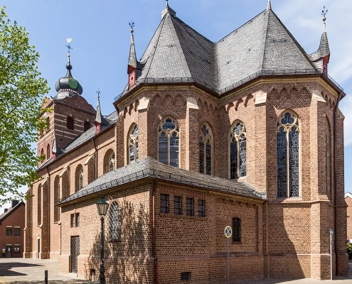 St. Kilian Lechenich © Raimond Spekking · CC BY SA 4.0 via Wikimedia Commons cropped