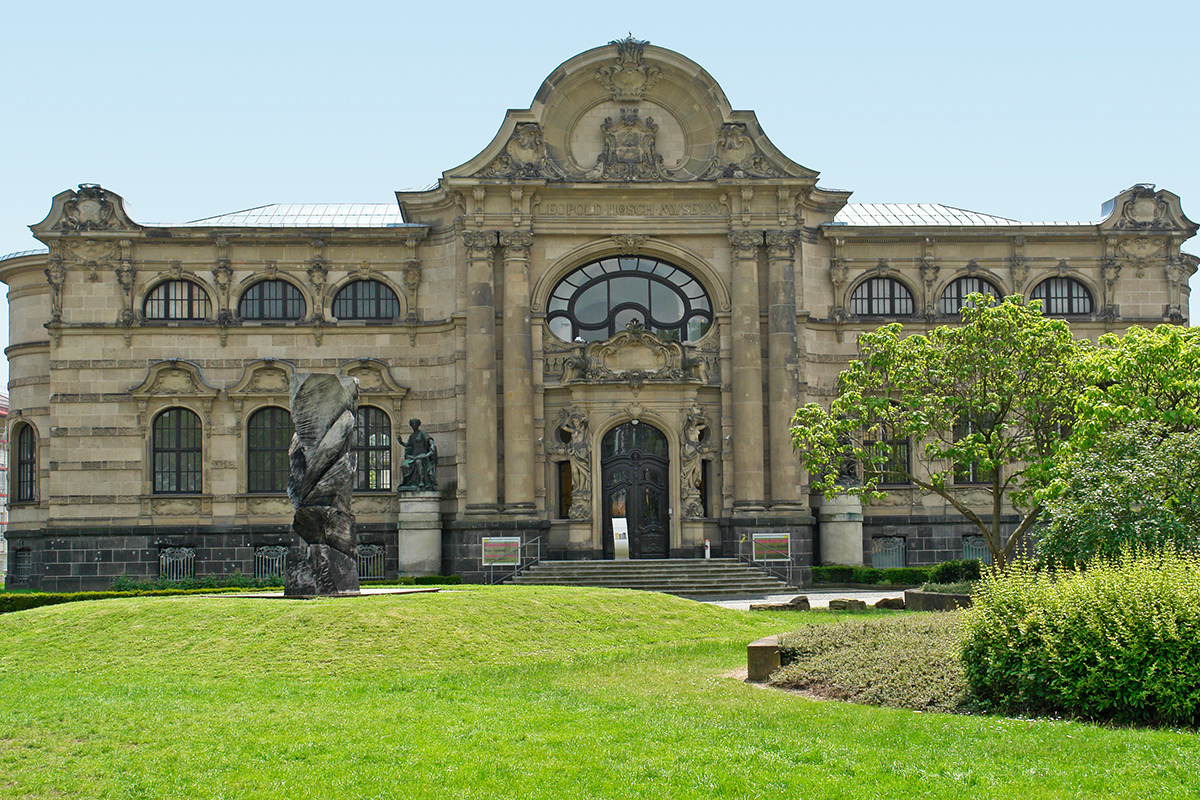 Leopold Hoesch Museum © Hans Peter Schaefer wikimedia.org · CC BY SA 3.0
