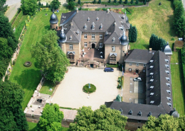 schloss noervenich © bodenstein wikimediaorg · cc by sa 30